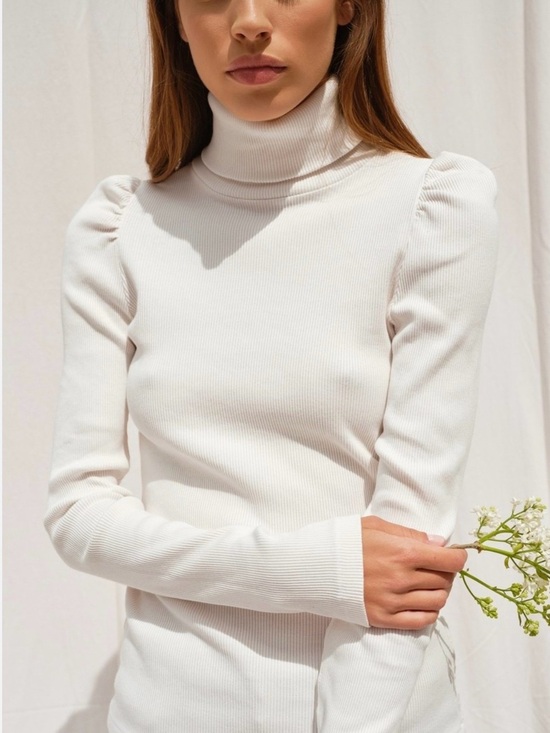 AMO Sweaters - AMO Turtleneck Ribbed Puff-Sleeve Sweater - Cream